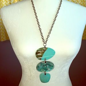 Boutique plastic resin necklace